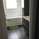 Гостевой дом Confort Situee 300 M 100 M Rue De La Si Plusieurs Nuits Location Simple