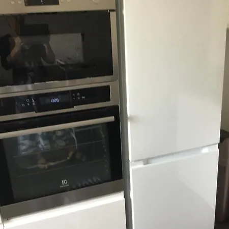 Confort Situee 300 M 100 M Rue De La Si Plusieurs Nuits Location Simple Pensionat 4*