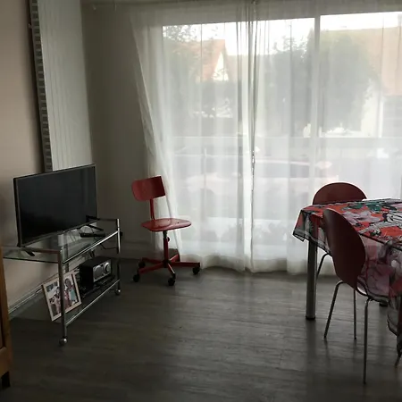 Confort Situee 300 M 100 M Rue De La Si Plusieurs Nuits Location Simple Pensjonat 4*