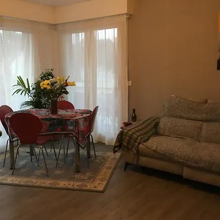 Confort Situee 300 M 100 M Rue De La Si Plusieurs Nuits Location Simple Pensionat 4*